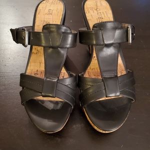 Guess wedge platform sandles